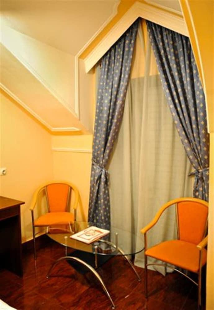 Hotel Evropa Podgoriçe Dış mekan fotoğraf