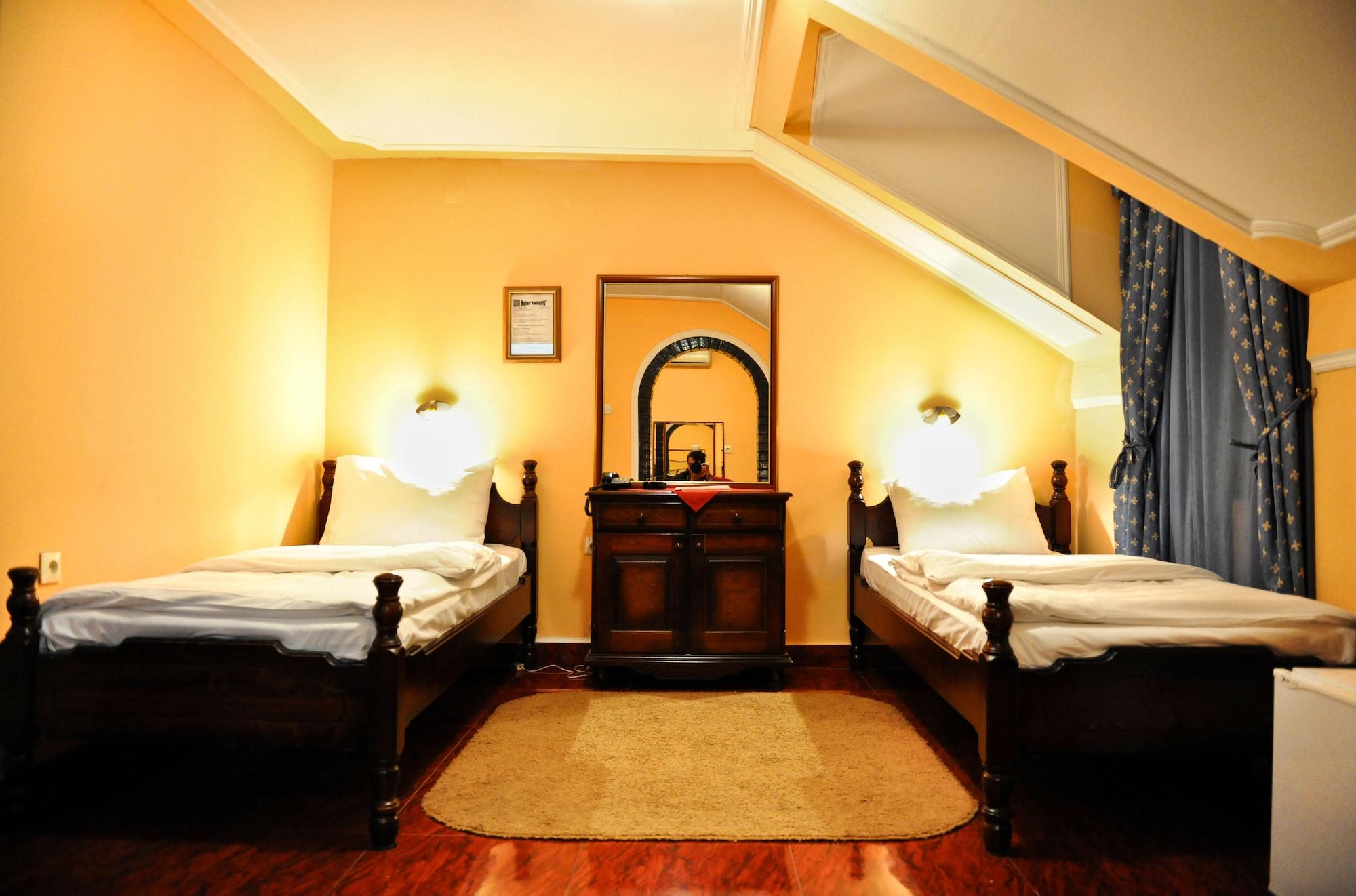 Hotel Evropa Podgoriçe Dış mekan fotoğraf