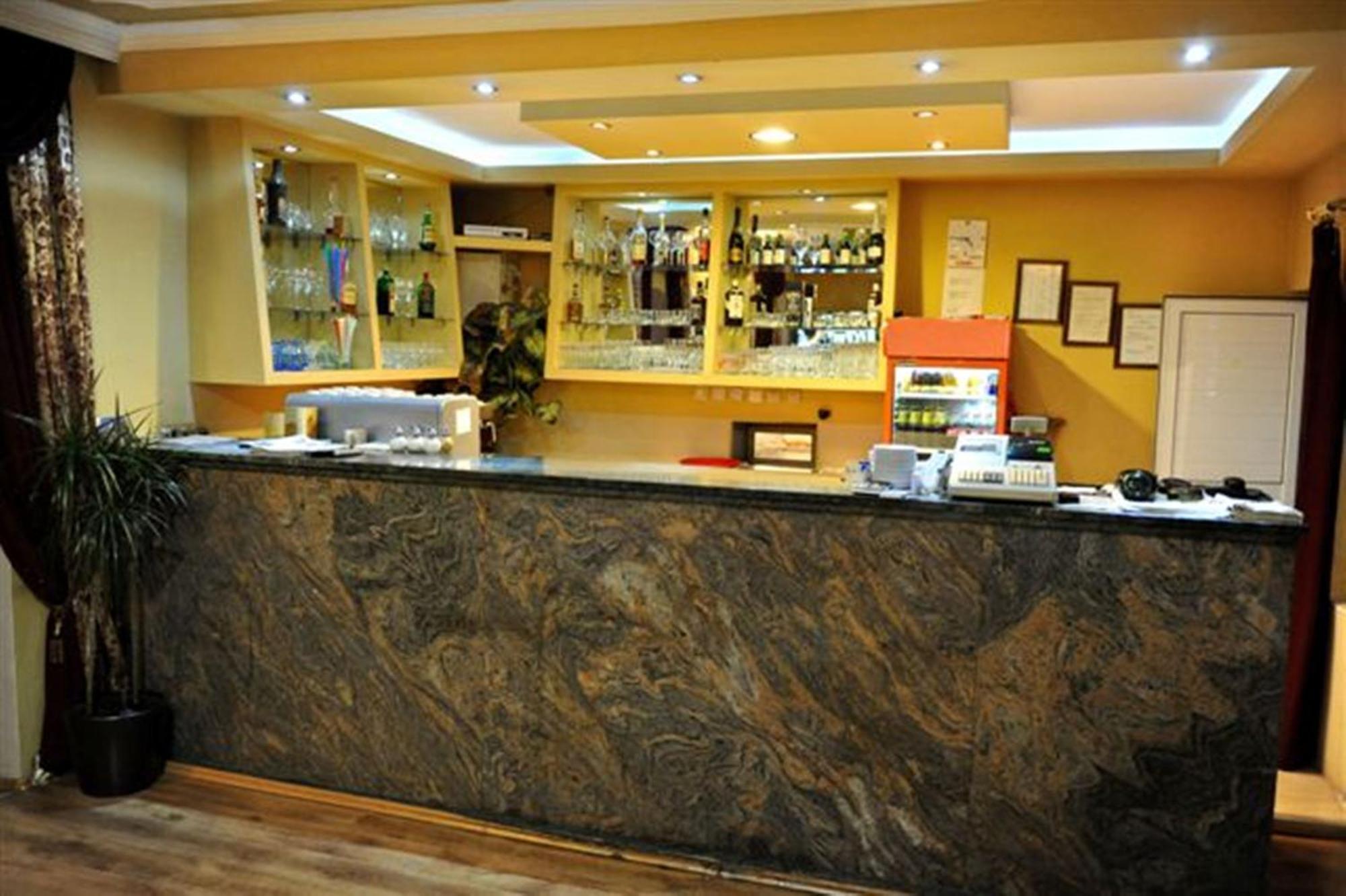 Hotel Evropa Podgoriçe Dış mekan fotoğraf